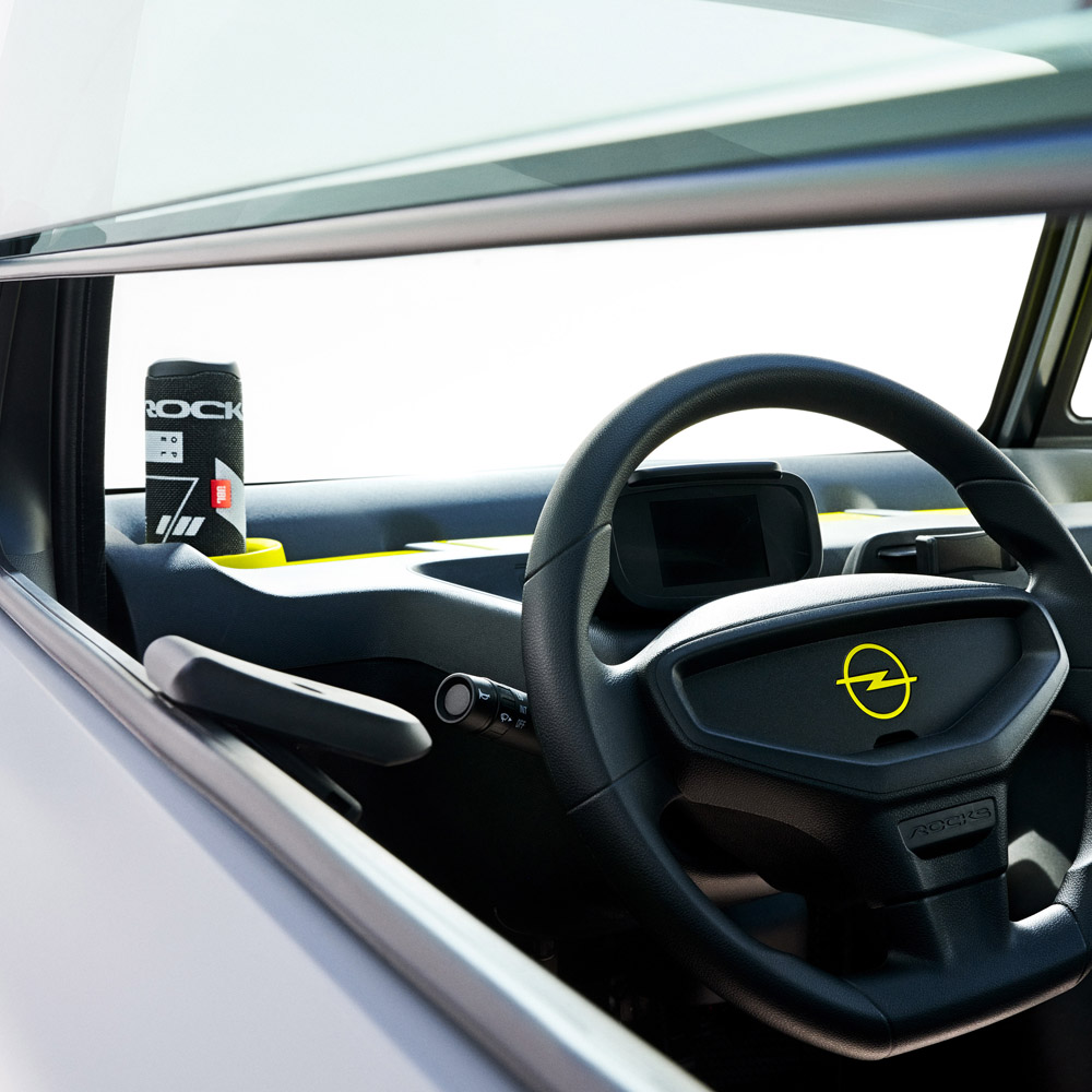 Opel ya tiene listo su catálogo de accesorios para el verano 21 Motor16 Accesorios de Opel 17 1 Motor16