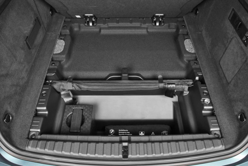 Prueba a fondo BMW iX xDrive40; un eléctrico para una nueva era 25 Motor16 BIX22032229 1 Motor16