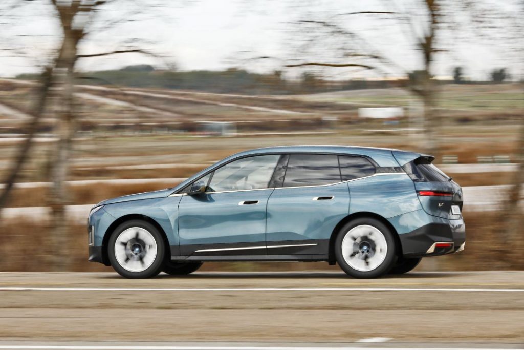 Prueba a fondo BMW iX xDrive40; un eléctrico para una nueva era 37 Motor16 BIX22032267 Motor16