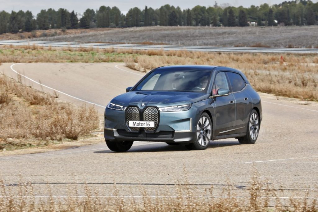 Prueba a fondo BMW iX xDrive40; un eléctrico para una nueva era 38 Motor16 BIX22032276 1 Motor16