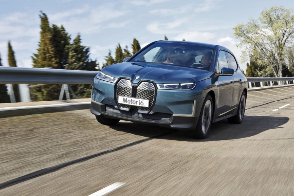 Prueba a fondo BMW iX xDrive40; un eléctrico para una nueva era 41 Motor16 BIX22032287 1 Motor16