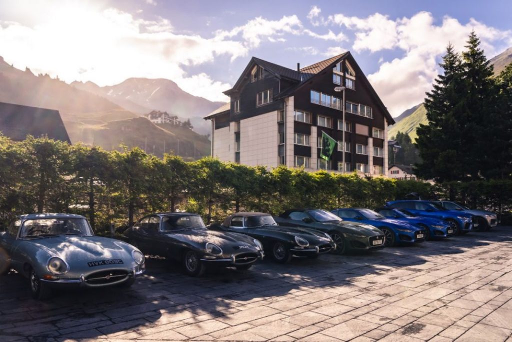 Jaguar regala un viaje muy especial a sus clientes más exclusivos 54 Motor16 Jaguar E Type Collection 48 Motor16