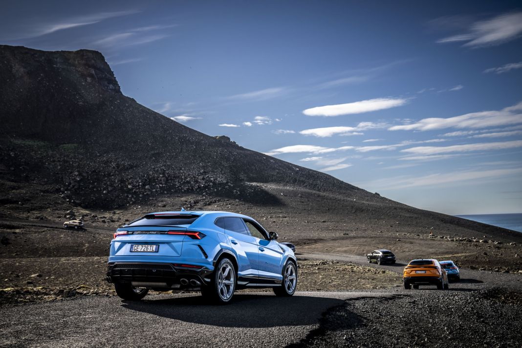 Sus ricos propietarios descubren Islandia a bordo de un Lambo Urus 9 Motor16 Lamborghini Urus Esperienza Avventura 1 Motor16