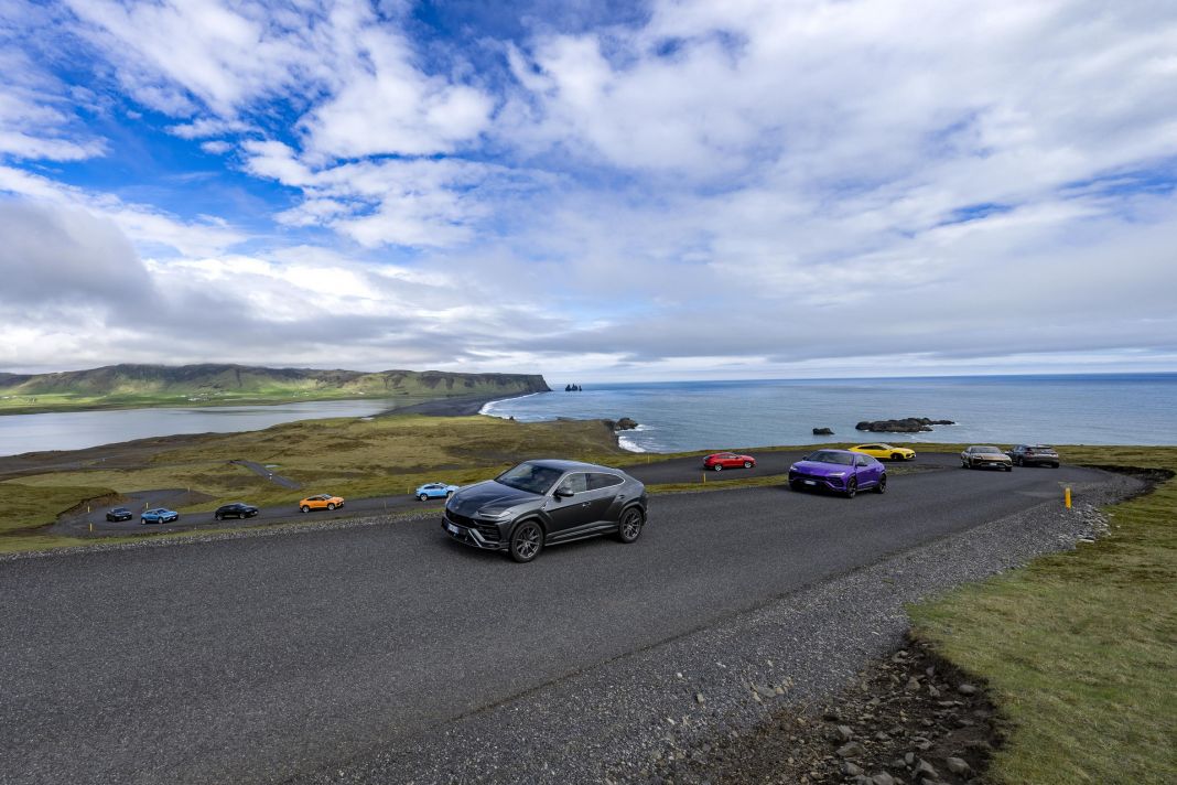 Sus ricos propietarios descubren Islandia a bordo de un Lambo Urus 6 Motor16 Lamborghini Urus Esperienza Avventura 5 Motor16