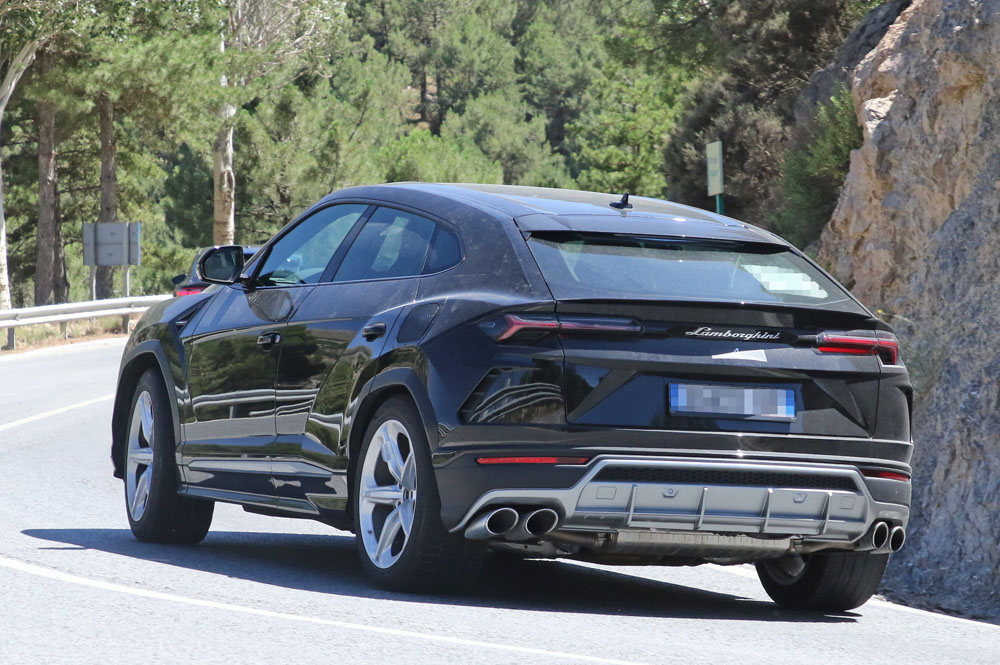 Lamborghini Urus PHEV 13 Motor16