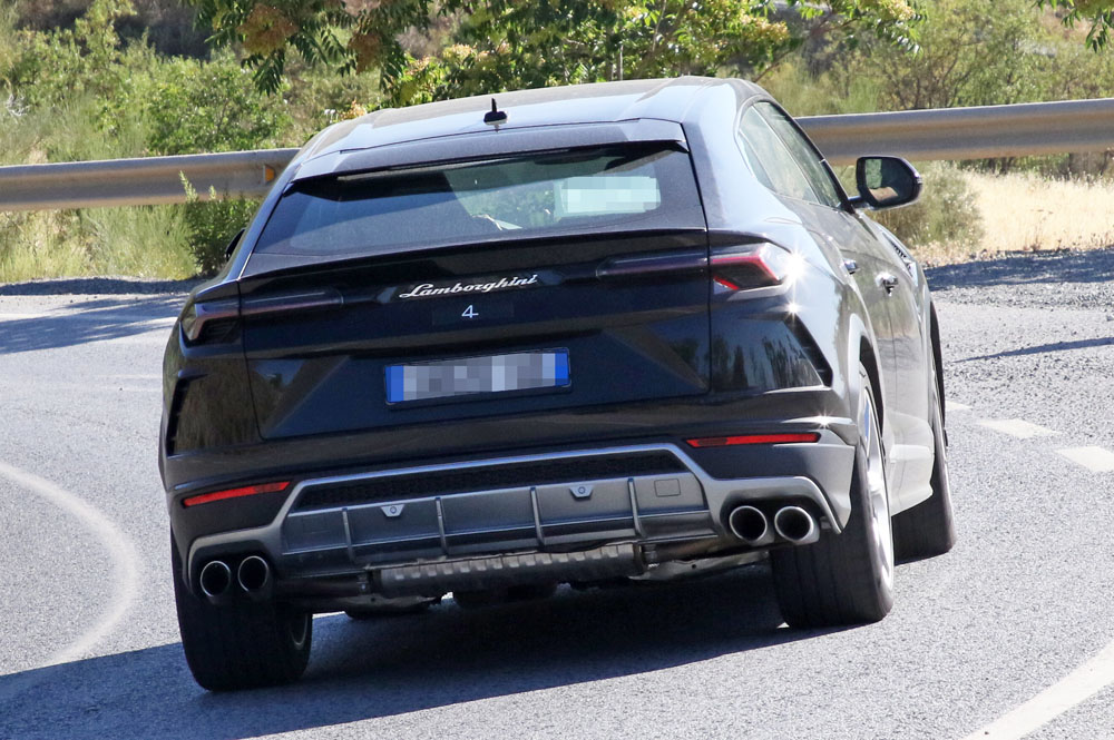 Lamborghini Urus PHEV 25 Motor16