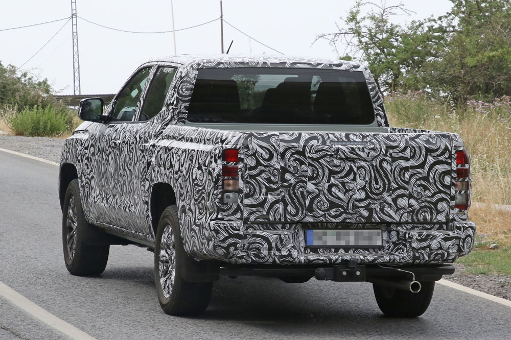 Mitsubishi L200 12 Motor16