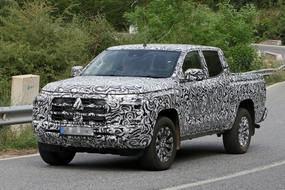 Mitsubishi L200 5 Motor16