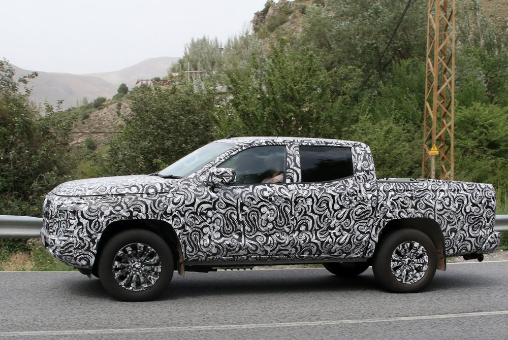 Mitsubishi L200 7 Motor16