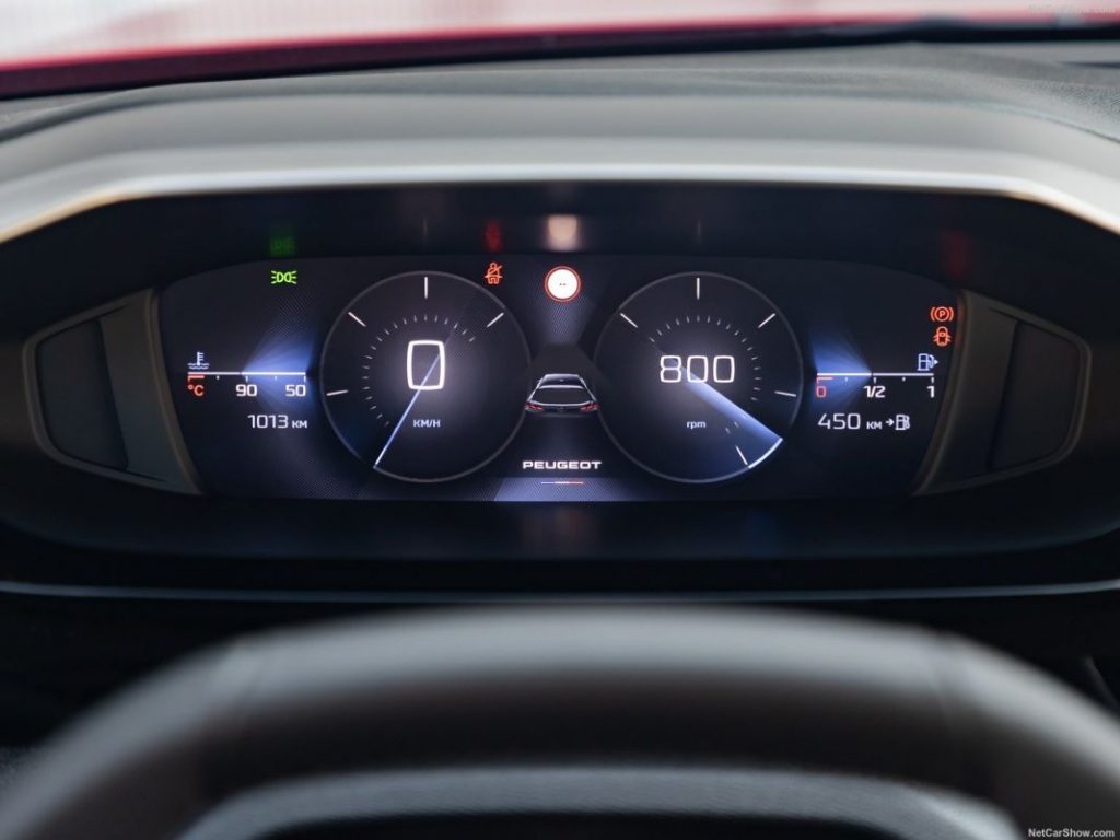 Peugeot 308: amplio e innovador, desde 24.050 euros 19 Motor16 Peugeot 308 interiores web 14 Motor16