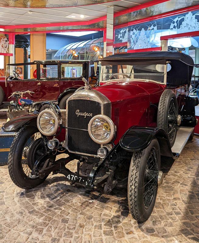 Los Peugeot de la República Francesa 1 Motor16 Peugeot Type 156.