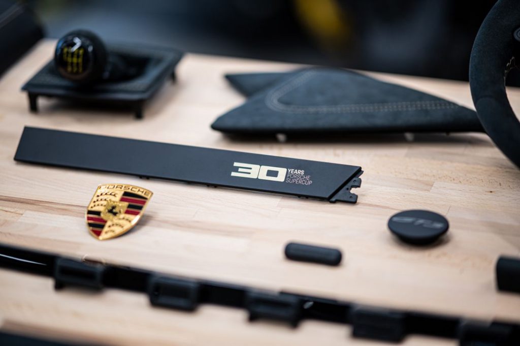 Poesche 911 GTE 30o Aniversario 8 Motor16