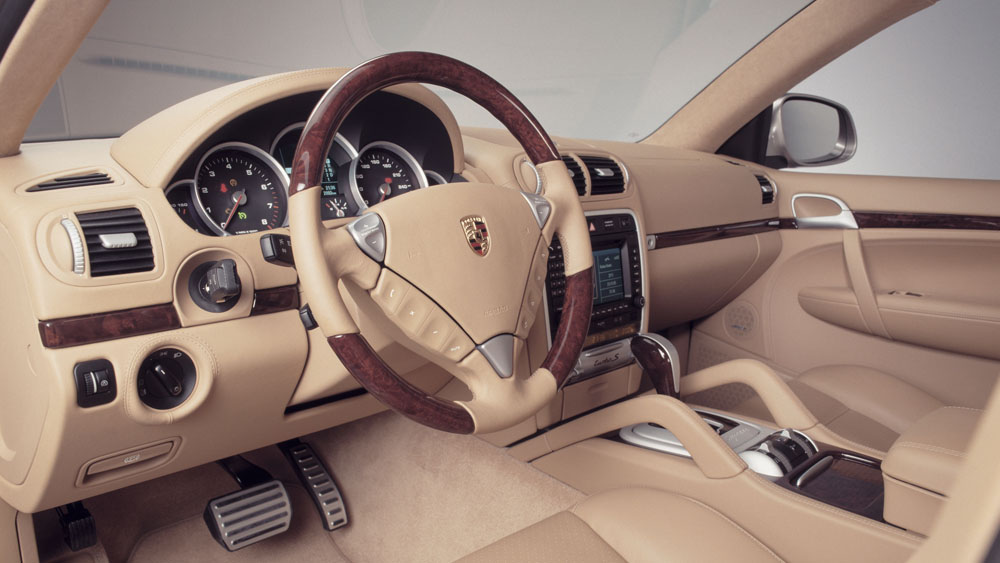 Porsche Cayenne: un triunfo 'contracorriente' 9 Motor16 Porsche Cayenne 7 1 Motor16