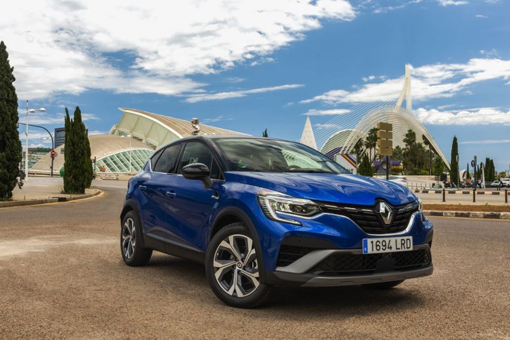 ¿Buscas coche? Los 25 modelos más vendidos en España este año 17 Motor16 RENAULTCAPTUReTECHHYBRID035 Motor16