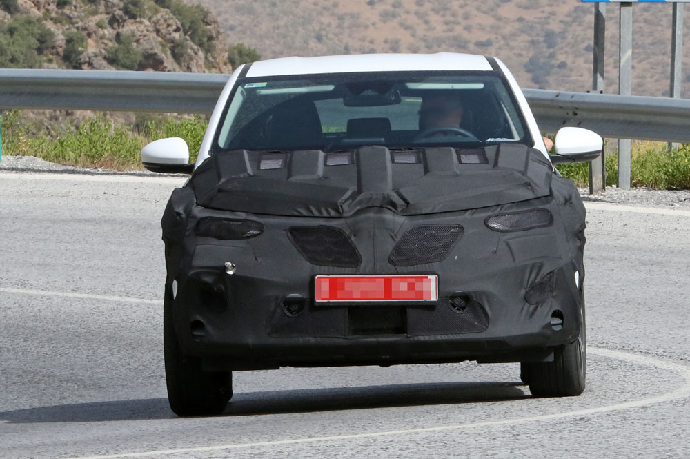 Renault Arkana facelift 12 Motor16