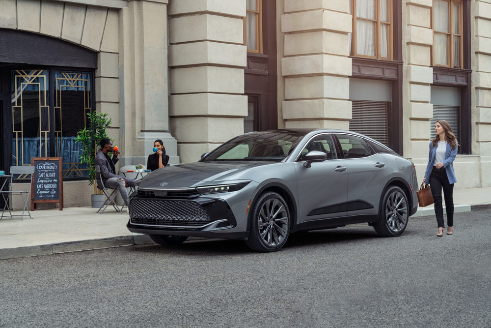 Toyota Crown 2023: el sedán japonés se reinventa con su decimosexta generación 6 Motor16 Toyota Crown 2023 1 1 Motor16