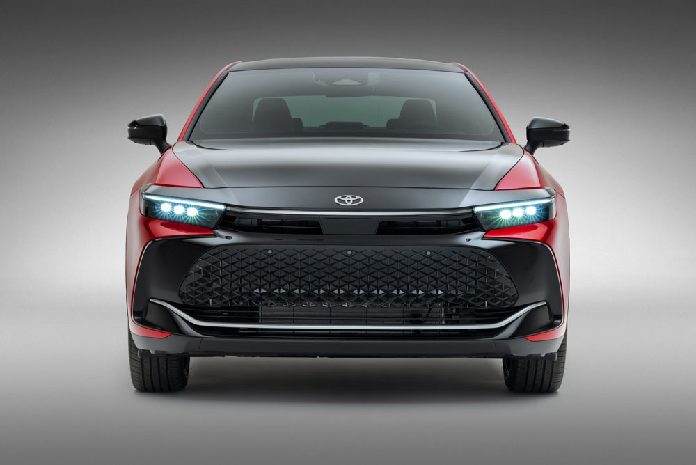 Toyota Crown 2023: el sedán japonés se reinventa con su decimosexta generación 13 Motor16 Toyota Crown 2023 5 Motor16