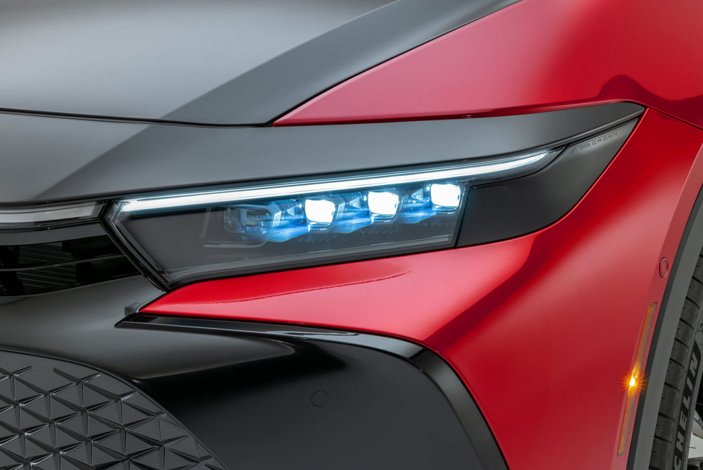 Toyota Crown 2023: el sedán japonés se reinventa con su decimosexta generación 19 Motor16 Toyota Crown 2023 8 Motor16