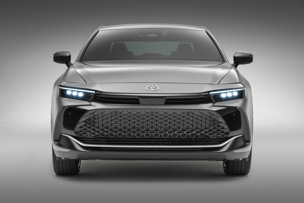 Toyota Crown 2023: el sedán japonés se reinventa con su decimosexta generación 22 Motor16 Toyota Crown 2023 9 1 Motor16