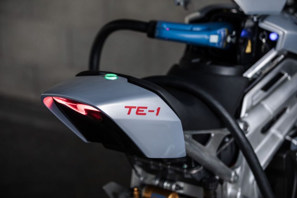 Williams se une a Triumph en su primera moto eléctrica 16 Motor16 Triumph TE1Triumph TE1 GE 3129 1 Motor16