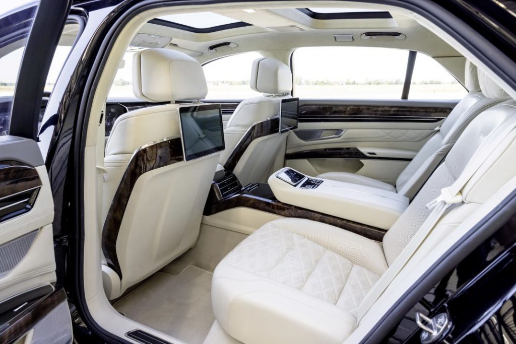 El Volkswagen Phaeton, la berlina de lujo de la marca, cumple 20 años 24 Motor16 VW Phaeton 3 Motor16