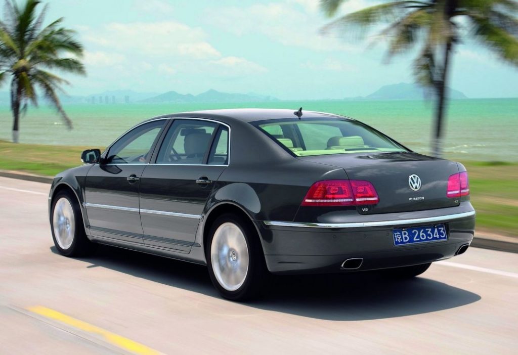 El Volkswagen Phaeton, la berlina de lujo de la marca, cumple 20 años 23 Motor16 Volkswagen Phaeton 2011 1600 10 Motor16