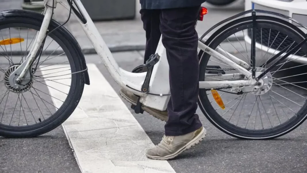 ¿Se puede llevar un acompañante en la bici?