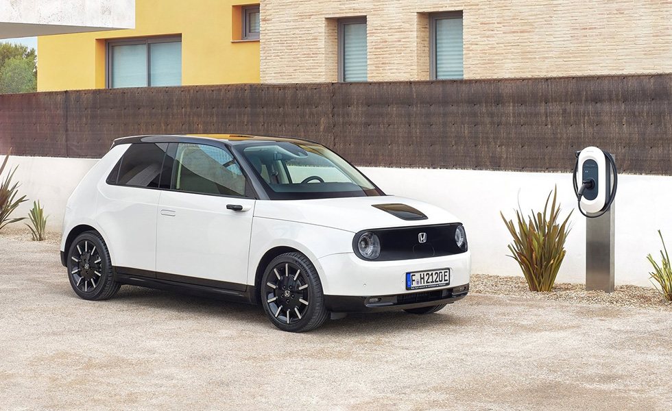 El Abarth 500e no tiene quien le discuta la deportividad eléctrica en pequeño formato 10 Motor16 honda e 3 Motor16