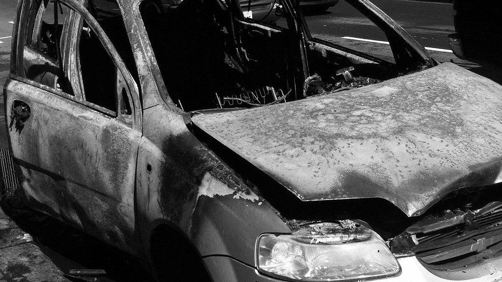 Los motivos por los que tu coche puede arder 94 Motor16 coche en llamas