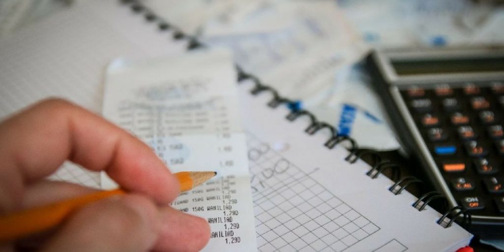 Reducir los impuestos, es clave