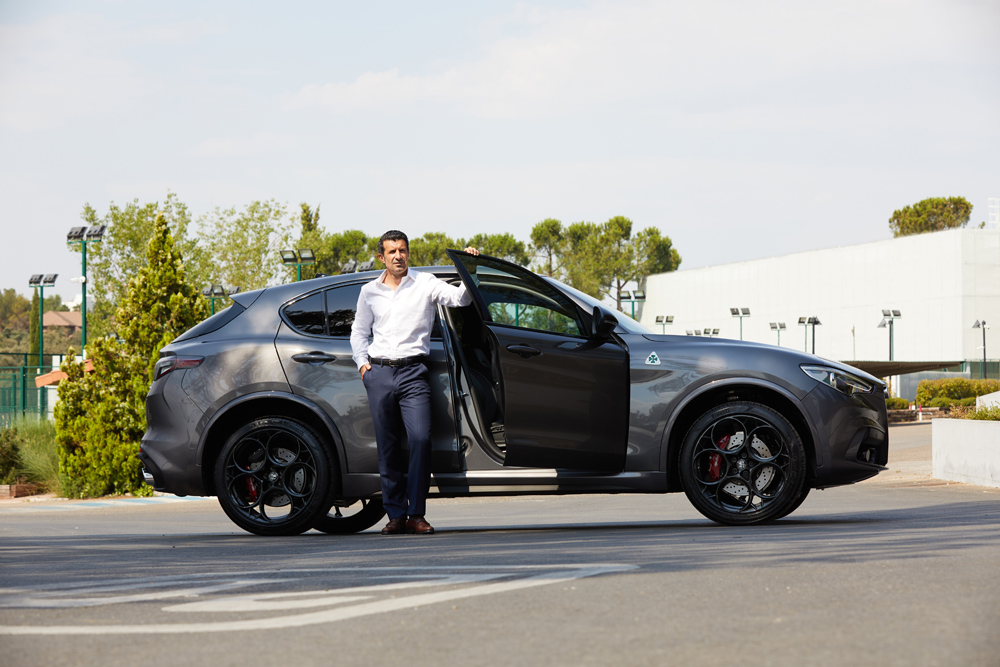 Este es el nuevo coche de Luis Figo 1 Motor16 luis figo alfaromeo1 Motor16