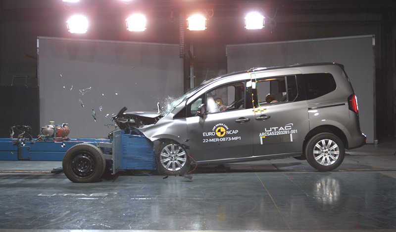 mercedes benz clase t 5 estrellas euroncap 2022 Motor16