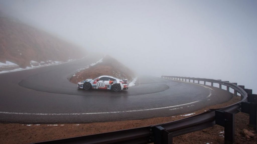 El Porsche 911 Turbo S se ‘sale’ en Pikes Peak 1 Motor16 segundo récord en Pikes Peak