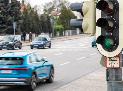 No respetar un semáforo o las señales de tránsito