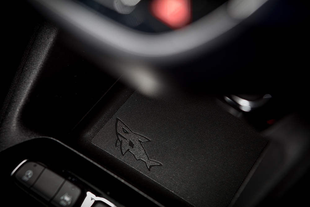 ¿Sabías que Opel esconde tiburones en sus coches? Si tienes un modelo de la marca, búscalos 3 Motor16 10 opel corsa tiburon Motor16