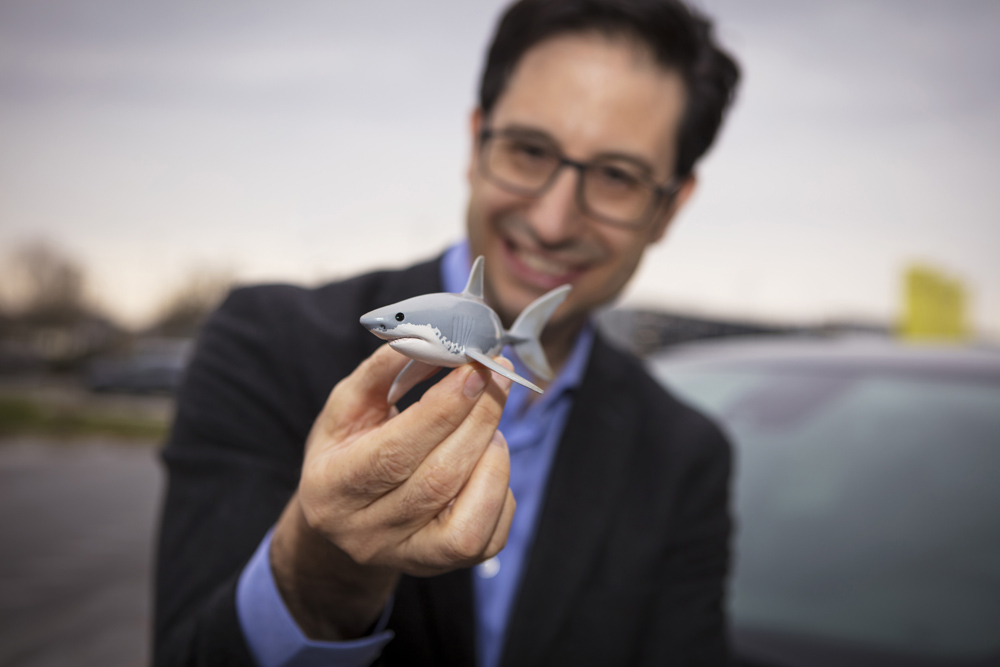 ¿Sabías que Opel esconde tiburones en sus coches? Si tienes un modelo de la marca, búscalos 5 Motor16 16 opel design karim giordimaina Motor16