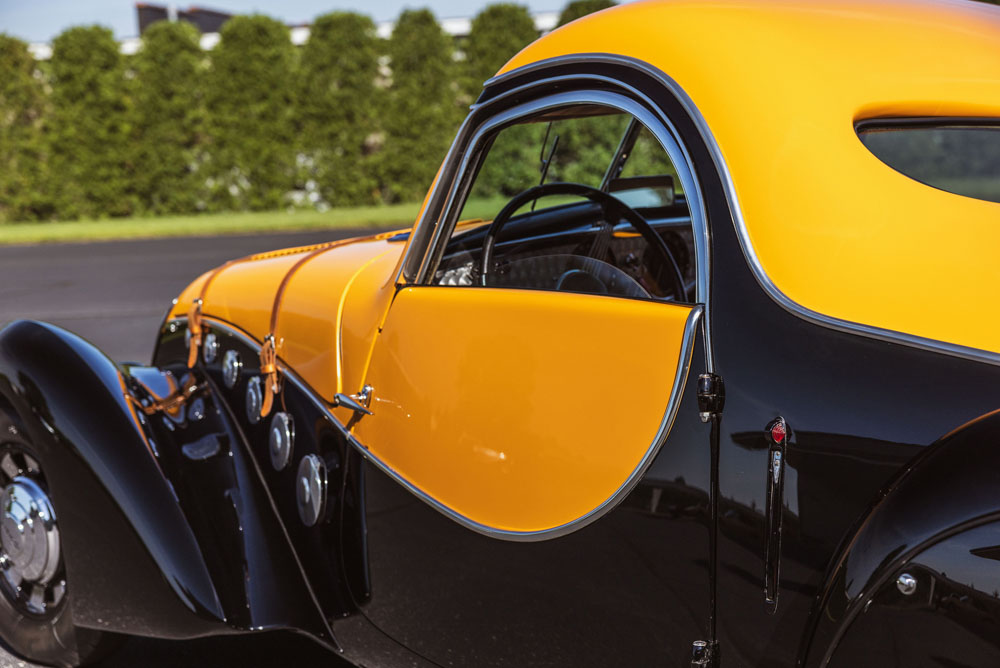 Este 402 Darl'mat Special Coupé puede ser el Peugeot más caro del mundo 41 Motor16 1938 Peugeot 402 Darlmat Special Coupe by Pourtout 39 Motor16