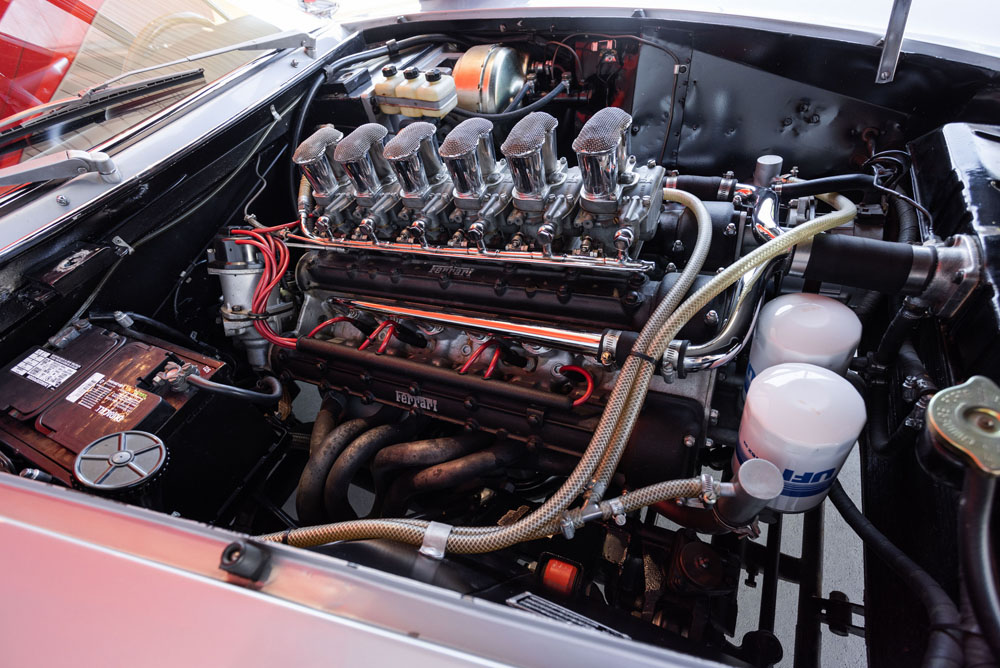 Este bello Ferrari 365 GTB/4 Daytona Prototype apunta a los 3 millones 18 Motor16 1968 Ferrari 365 GTB4 prototype 40 Motor16