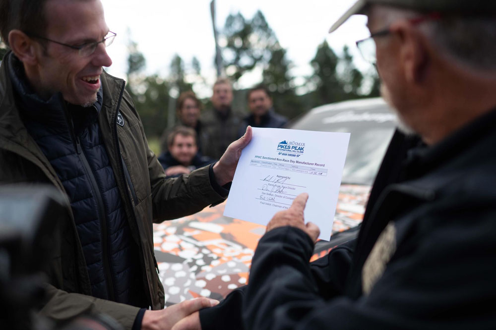 2022 Lamborghini Urus Pikes Peak 18 Motor16