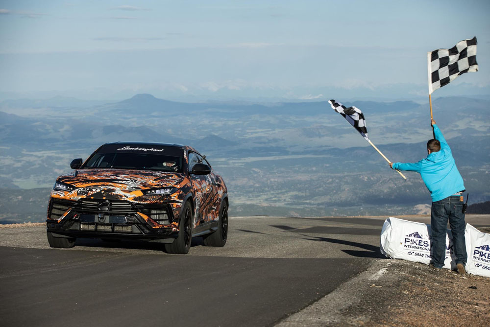 2022 Lamborghini Urus Pikes Peak 7 Motor16