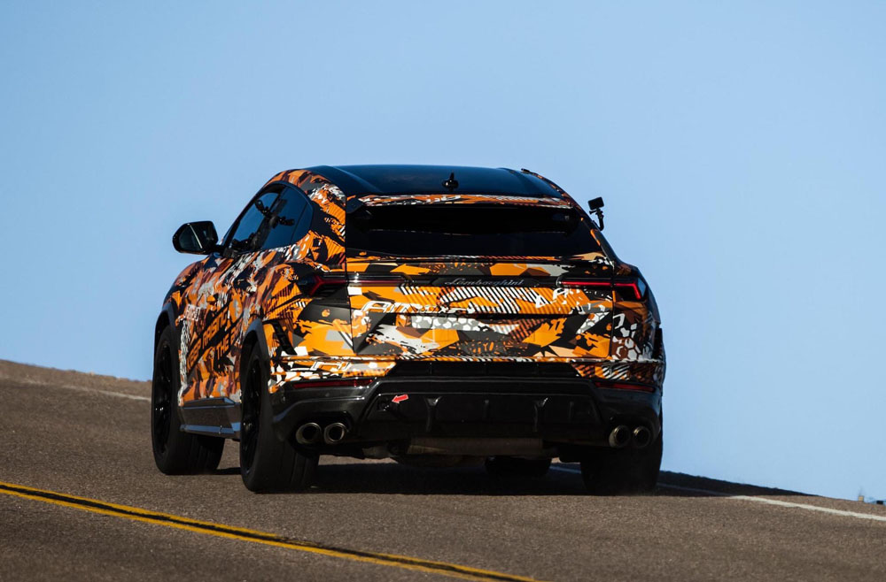 2022 Lamborghini Urus Pikes Peak 8 Motor16