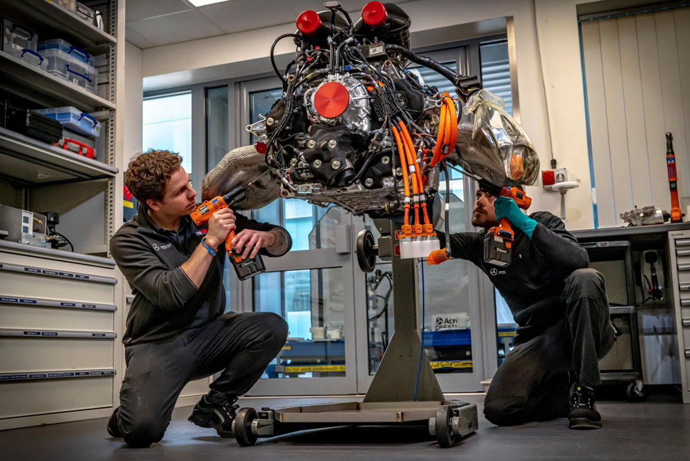 Mercedes-AMG comienza a fabricar su sobrenatural One 17 Motor16 2022 Mercedes AMG One Factory 14 Motor16