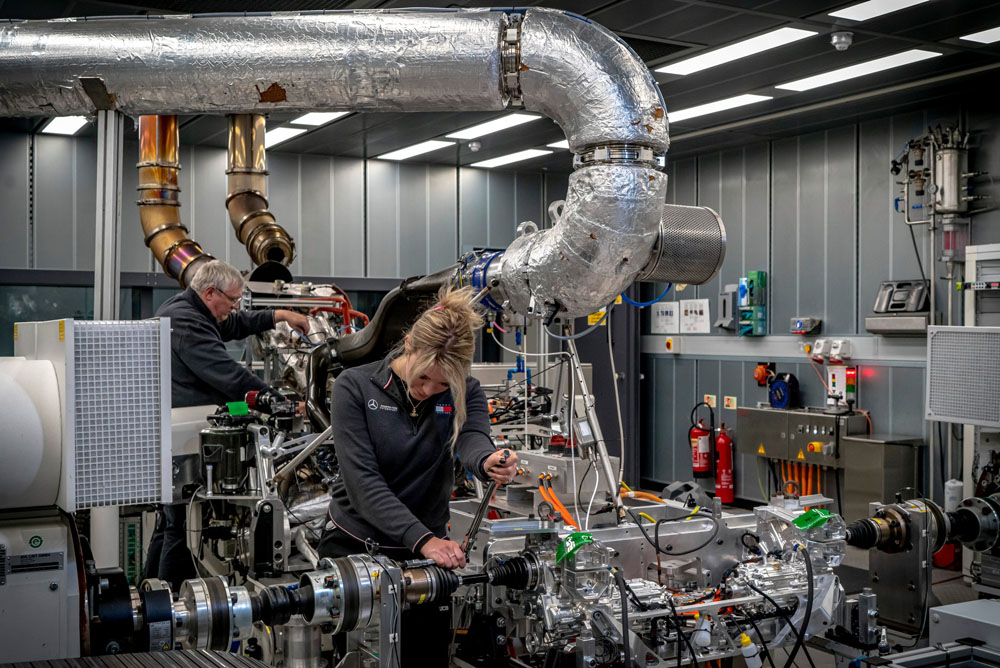 Mercedes-AMG comienza a fabricar su sobrenatural One 18 Motor16 2022 Mercedes AMG One Factory 15 Motor16