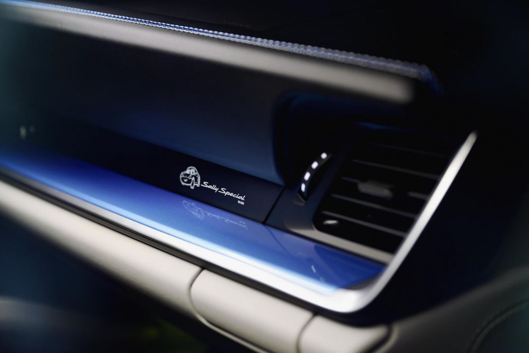 No te creerás que Porsche haya lanzado esta edición exclusiva del 911 Carrera GTS 24 Motor16 2022 Porsche 911 Sally Special Pixar Cars 00015 Motor16