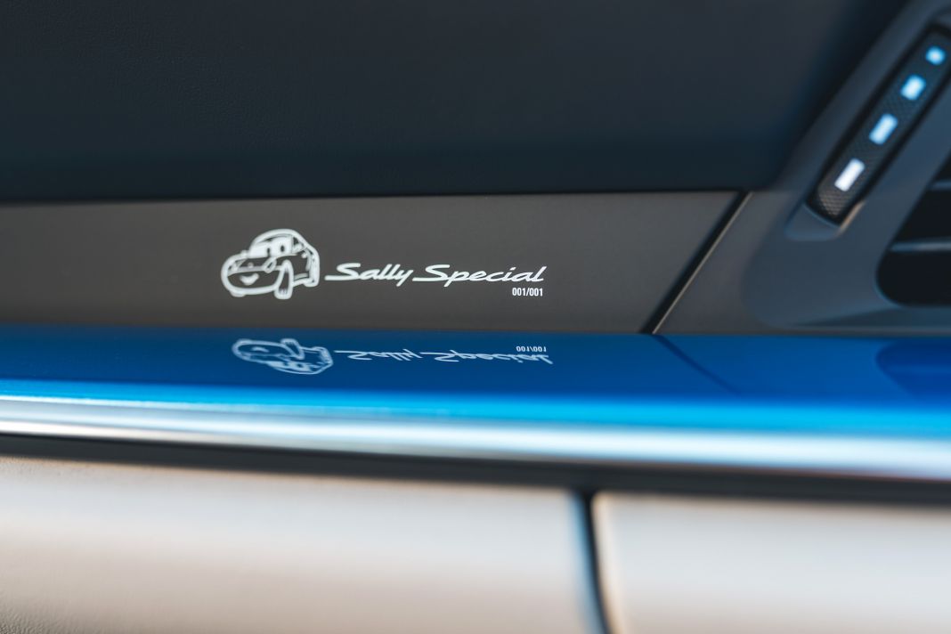 No te creerás que Porsche haya lanzado esta edición exclusiva del 911 Carrera GTS 8 Motor16 2022 Porsche 911 Sally Special Pixar Cars 00053 Motor16