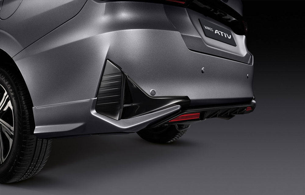 Al Toyota Yaris le sale 'culo' 20 Motor16 2022 Toyota Yaris Ativ 18 Motor16