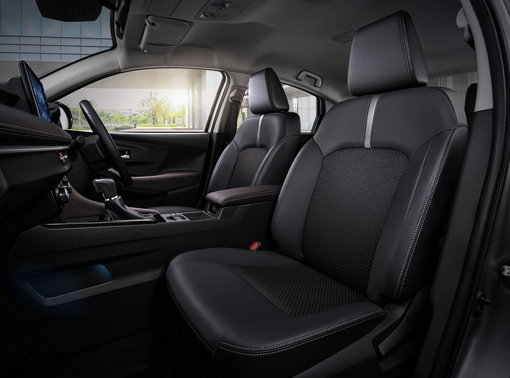 Al Toyota Yaris le sale 'culo' 54 Motor16 2022 Toyota Yaris Ativ 52 Motor16