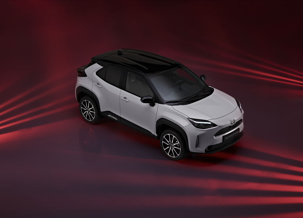 2022 yaris cross grs ext 008 Motor16