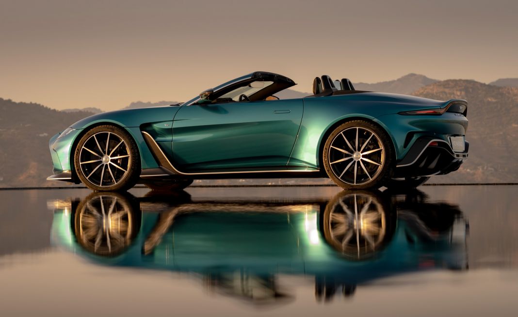 2023 Aston Martin V12 Vantage Roadster 00001 Motor16
