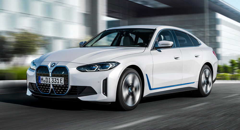 El electrizante BMW i4 estrena versión de acceso 2 Motor16 BMW i4 eDrive35. Imagen movimiento.